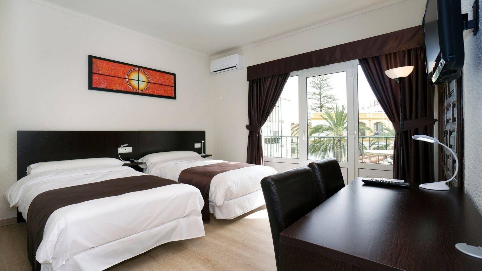 Hotel El Pozo Torremolinos Dış mekan fotoğraf