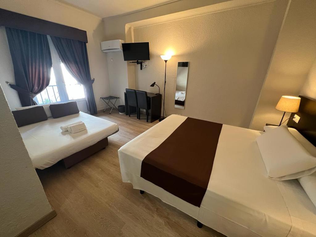 Hotel El Pozo Torremolinos Dış mekan fotoğraf