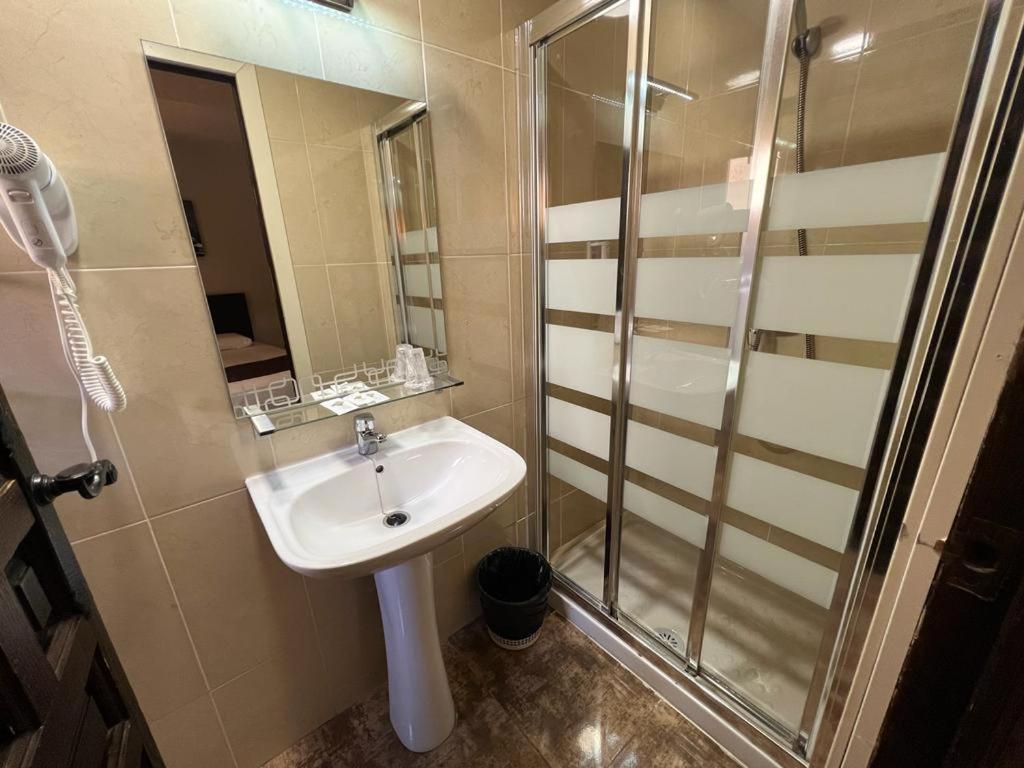 Hotel El Pozo Torremolinos Dış mekan fotoğraf